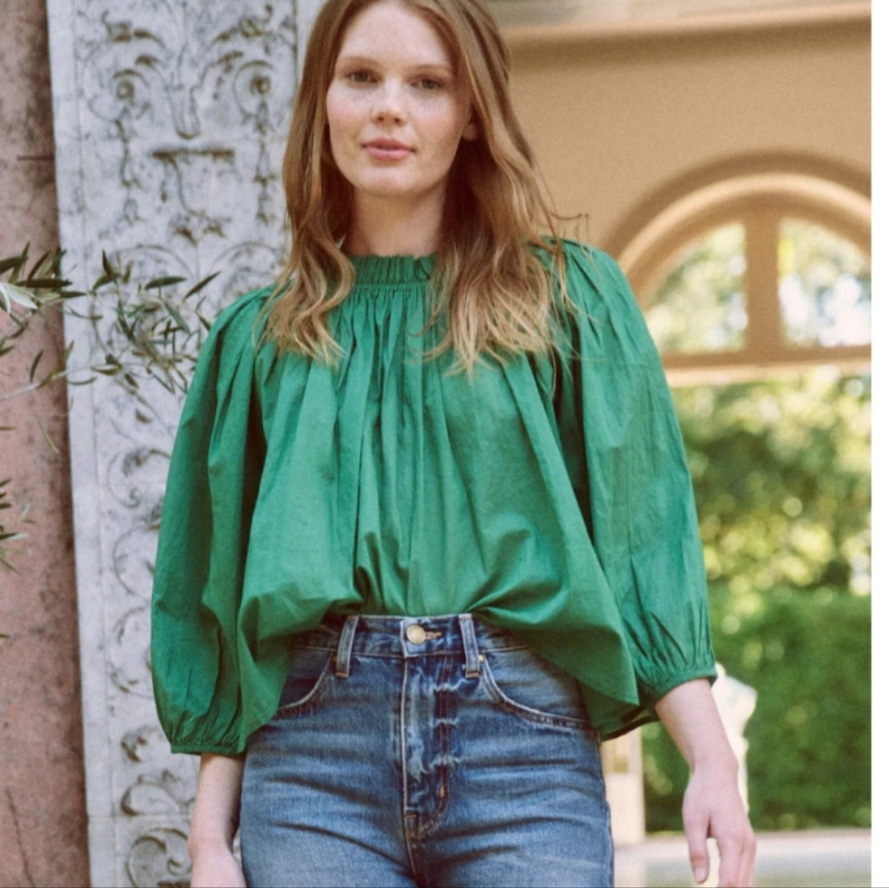 The Great - The Prim Top in Bright Moss Size Medium